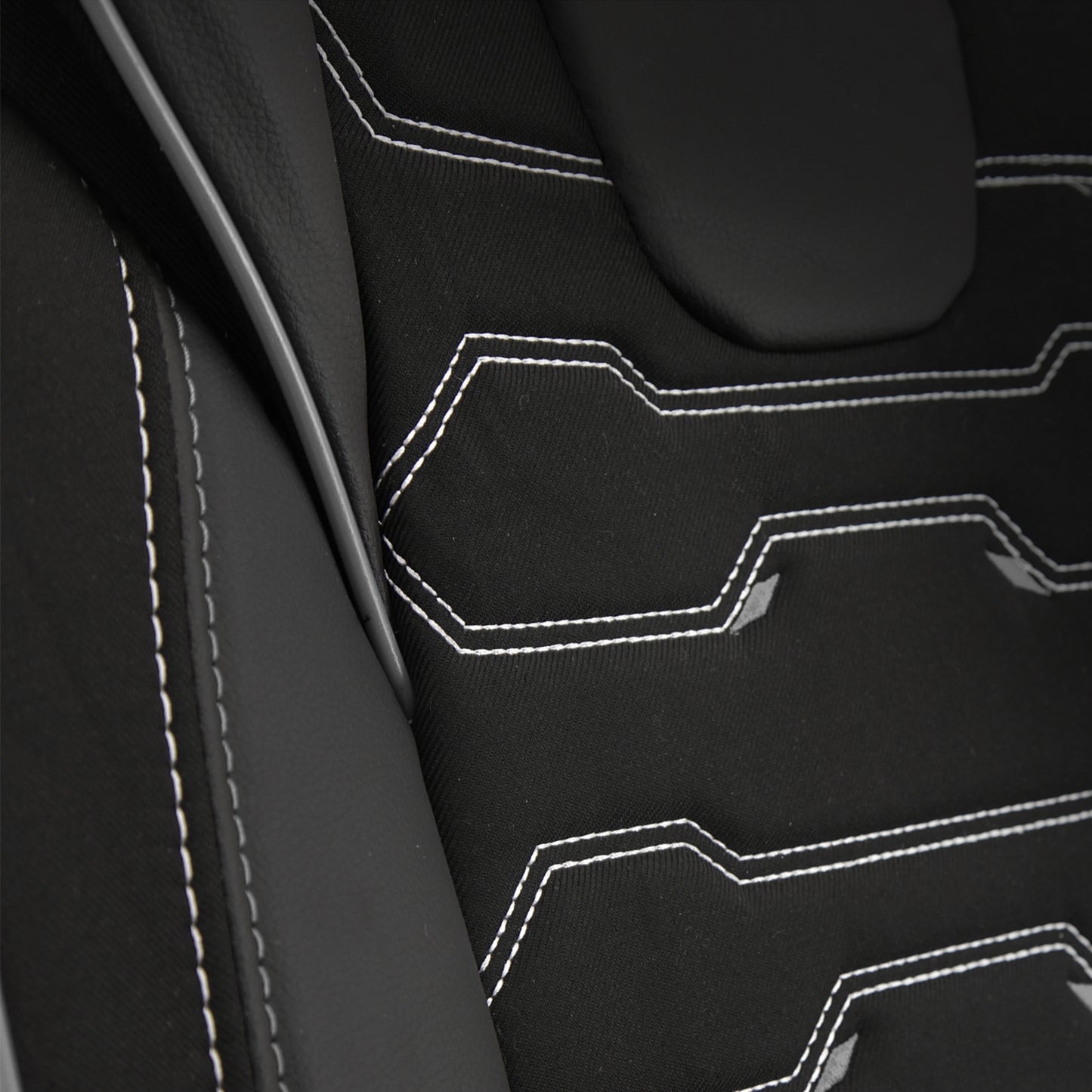Premium Autositzbezug Sport, Farbe Schwarz-Grau – passend für viele Fahrzeuge Vordersitze Nah